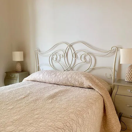 Townhouse 3 Bedrooms On The First Line サンミゲル・デ・アボナ
