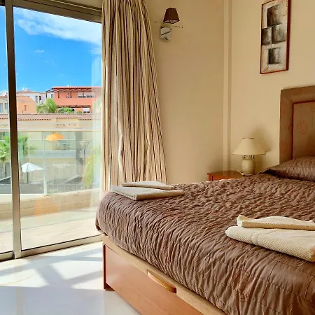 בית נופש Townhouse 3 Bedrooms On The First Line *